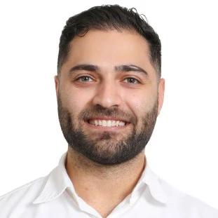 Dr Anand Makwana